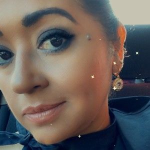 Meet your Posher, Valeria